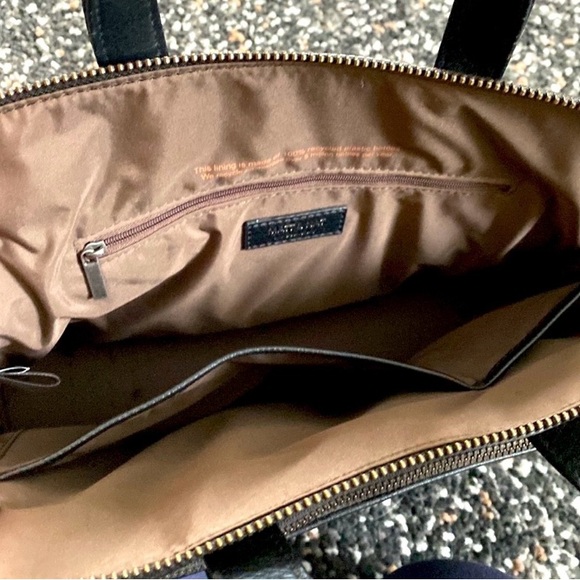 Mat & Nat bag with shoulder strap. In like new condition. Unused. - Picture 6 of 7